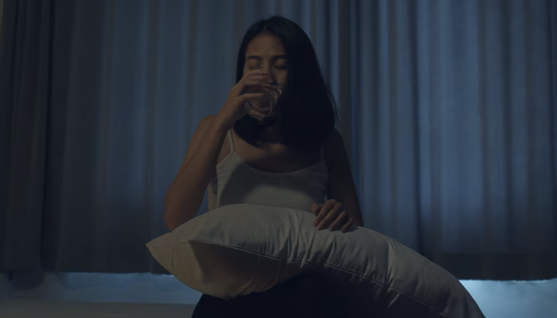 Los 4 tipos de alimentos que pueden causar sudores nocturnos