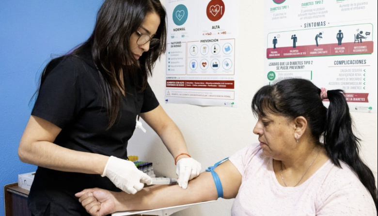 El laboratorio municipal de zona sur garantiza acceso a estudios esenciales