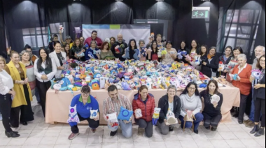 Confeccionaron más de 700 muñecos para regalar a niñas y niños de Río Grande