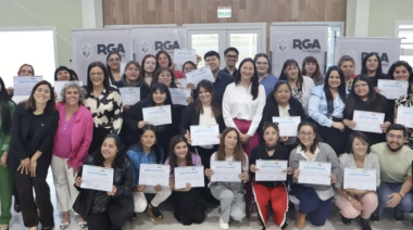 Concluyó el curso universitario de cuidados para personas mayores con orientación asociativa