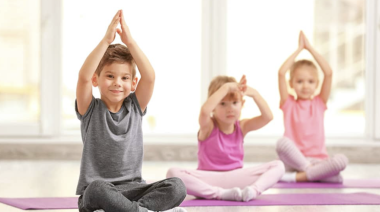 Municiplidad de Río Grande: Yoga para niños: una propuesta de verano para la primera infancia