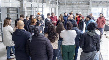 Nadadores riograndenses y sus familias recorrieron el natatorio olímpico