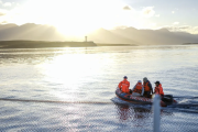 Realizan monitoreo para medir la contaminación cloacal en el Canal Beagle y la bahía de Ushuaia